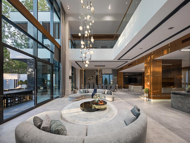 Modern vs Classic: Choosing the Right Villa Renovation Style