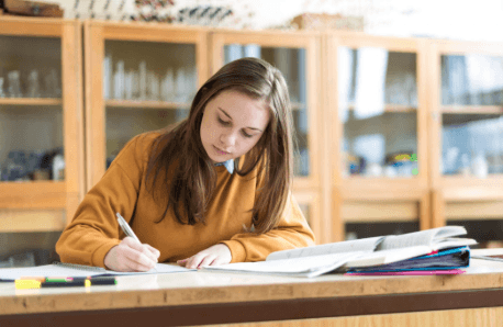 How GRE Prep Classes Empower Non-Traditional Students to Reclaim the Academic Path
