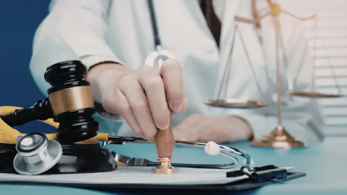 How Delayed Legal Representation Weakens an Injury Claim Fast