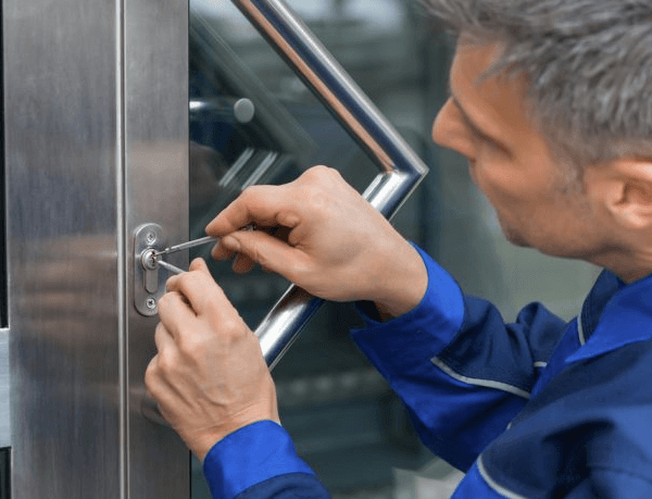 The Role of a Locksmith in Burien WA in Commercial Property Security