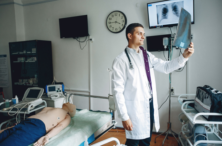 6 Benefits of Visiting a Specialized Clinique Colonoscopie for Screening