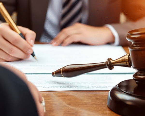 How a Personal Injury Lawyer Maximizes Your Injury Compensation