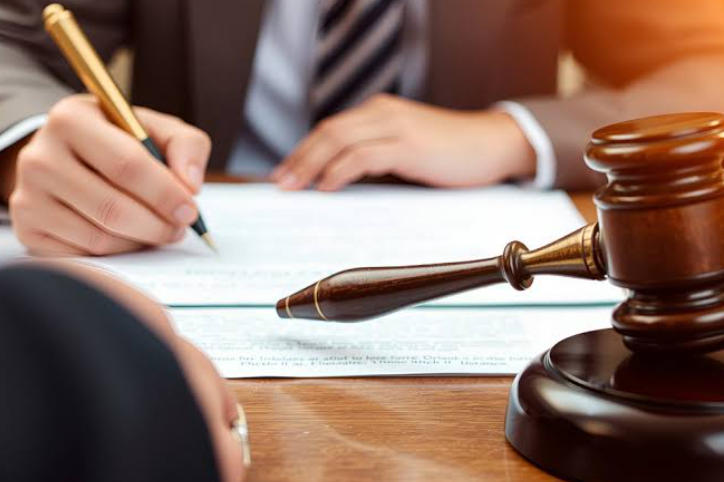 How a Personal Injury Lawyer Maximizes Your Injury Compensation