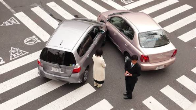 What Happens When a Commercial Vehicle Crosses the Median